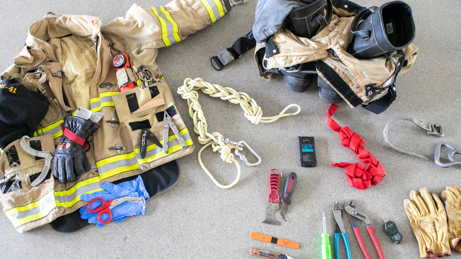 3-important-tools-firefighters-use-the-zeros-before
